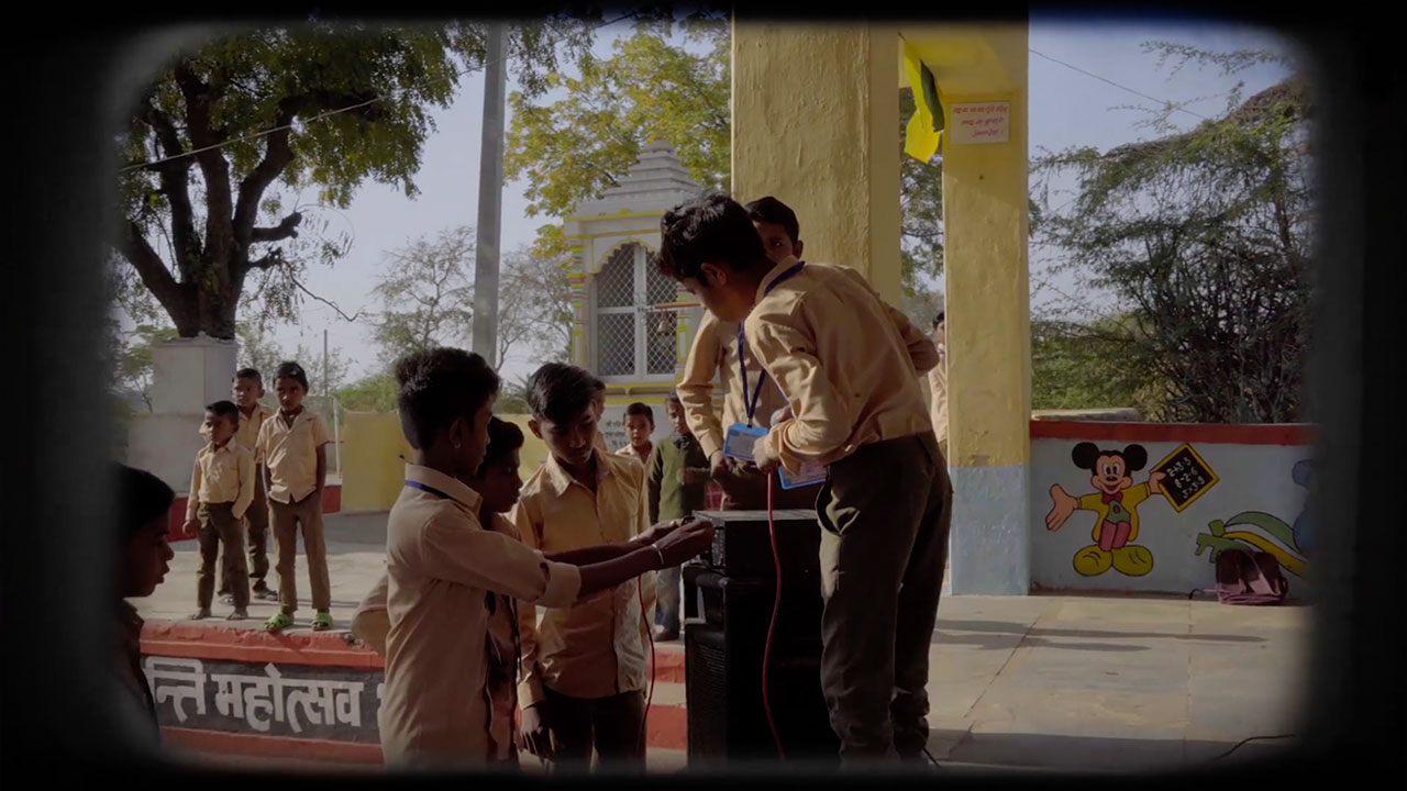 Cover domestos x unicef writing on the wall